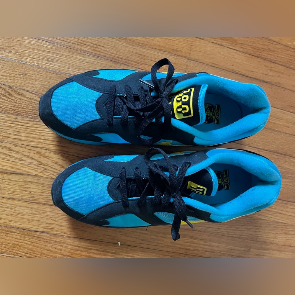 Men's air max 180 nike Blue and Black Athletic Shoes size 9